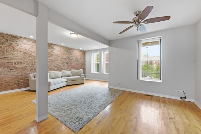 1425 E 68th Street 1, Chicago, IL 60637