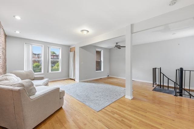 1425 E 68th Street 1, Chicago, IL 60637