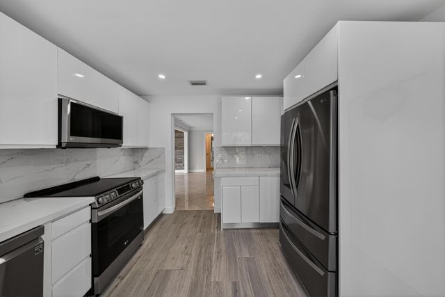 391 Leisure Boulevard, Pompano Beach, FL 33064