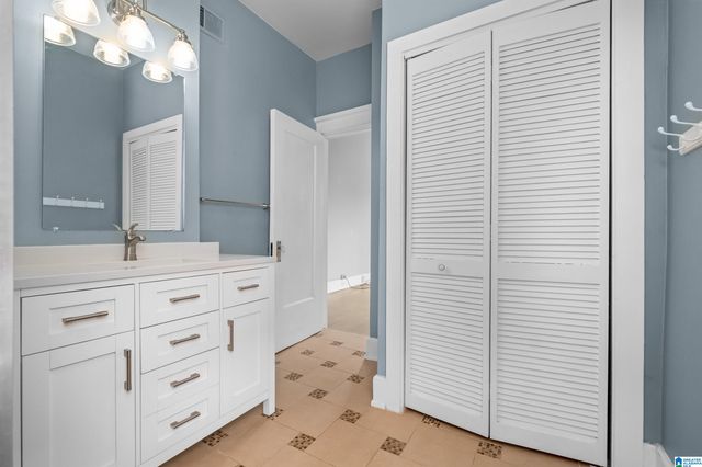 1109 26th St S Apt 6, Birmingham, AL 35205