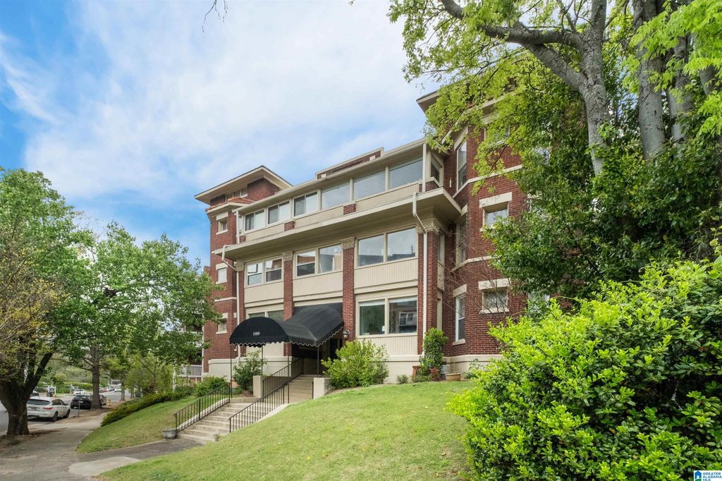 1109 26th St S Apt 6, Birmingham, AL 35205