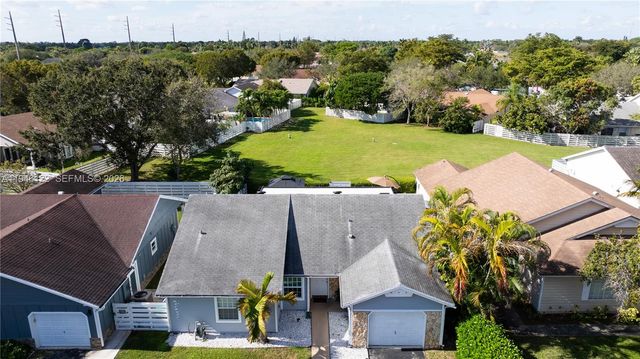 14954 SW 142nd Pl, Miami, FL 33186