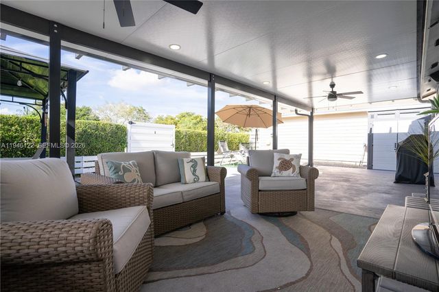 14954 SW 142nd Pl, Miami, FL 33186