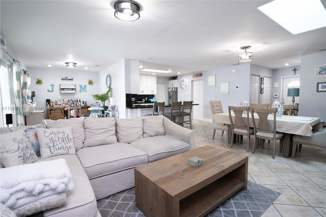 14954 SW 142nd Pl, Miami, FL 33186