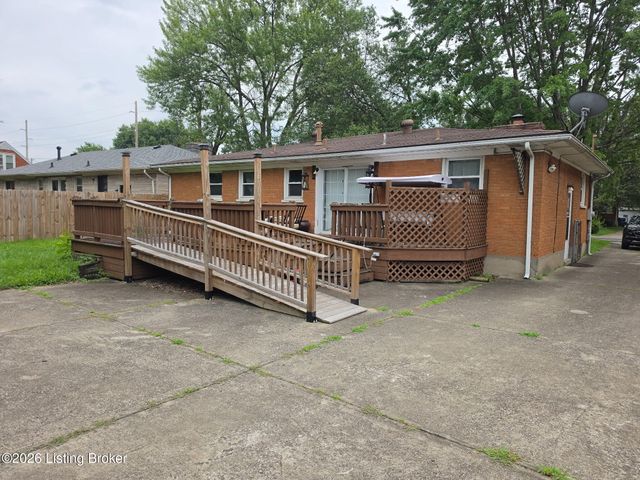 2419 Farnsley Rd, Louisville, KY 40216