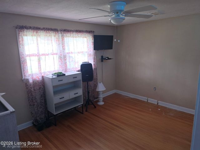 2419 Farnsley Rd, Louisville, KY 40216