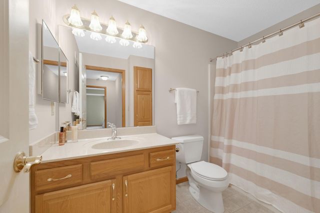 18400 Euclid Street 263, Farmington, MN 55024