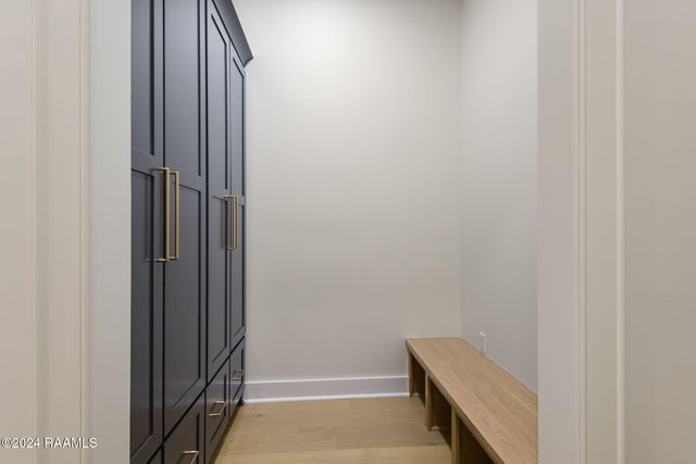 308 Stony Trek Drive, Youngsville, LA 70592