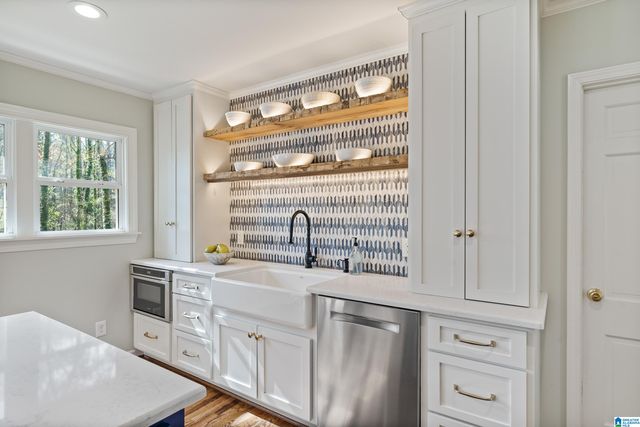 4205 ANTIETAM DRIVE, Mountain Brook, AL 35213