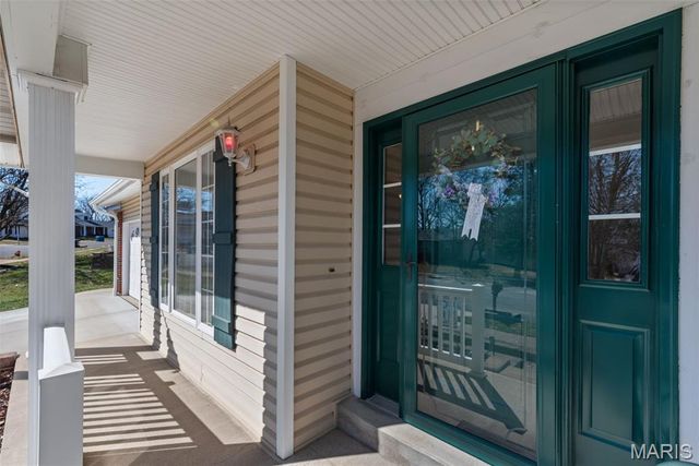 677 Rustic Valley Drive, Ballwin, MO 63021