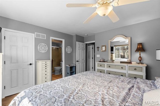 677 Rustic Valley Drive, Ballwin, MO 63021