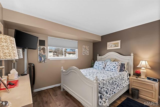 677 Rustic Valley Drive, Ballwin, MO 63021