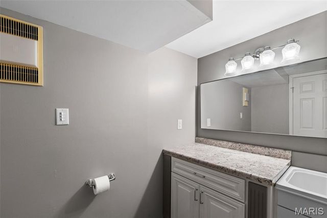 677 Rustic Valley Drive, Ballwin, MO 63021