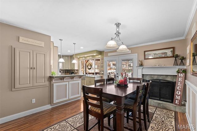 677 Rustic Valley Drive, Ballwin, MO 63021