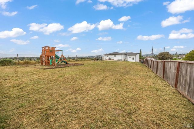 136 Renida St, Vallejo, CA 94591