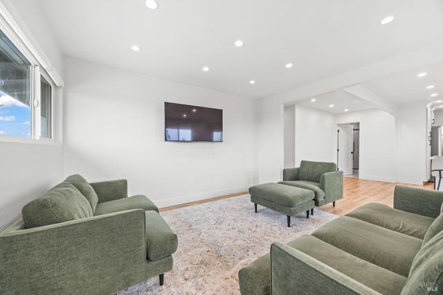 136 Renida St, Vallejo, CA 94591