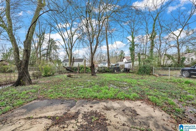 8716 WEST BOULEVARD, Birmingham, AL 35206