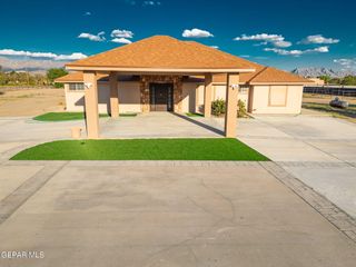730 Strawberry Circle, El Paso, TX 79932