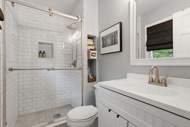 11S560 Whittington Lane, Naperville, IL 60564