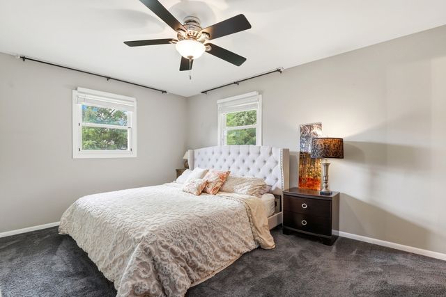 11S560 Whittington Lane, Naperville, IL 60564