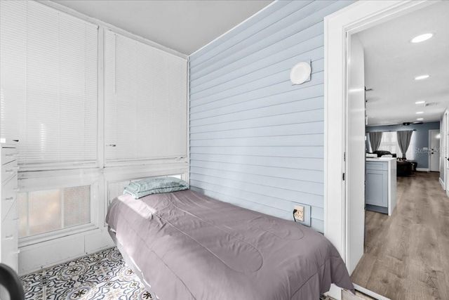 8730 COBBLER PLACE, Tampa, FL 33615