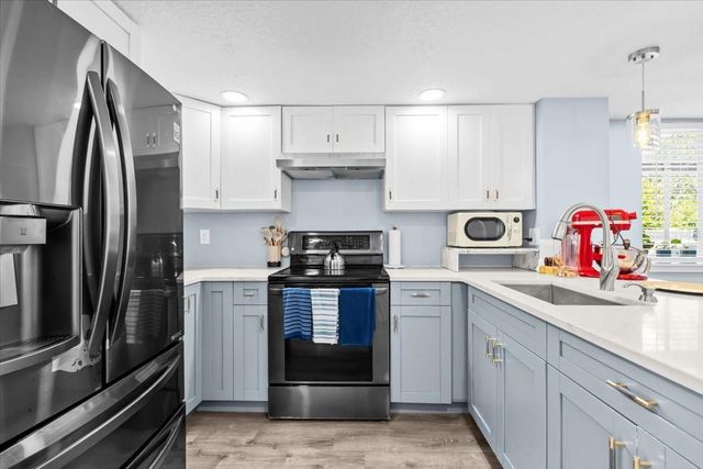 8730 COBBLER PLACE, Tampa, FL 33615