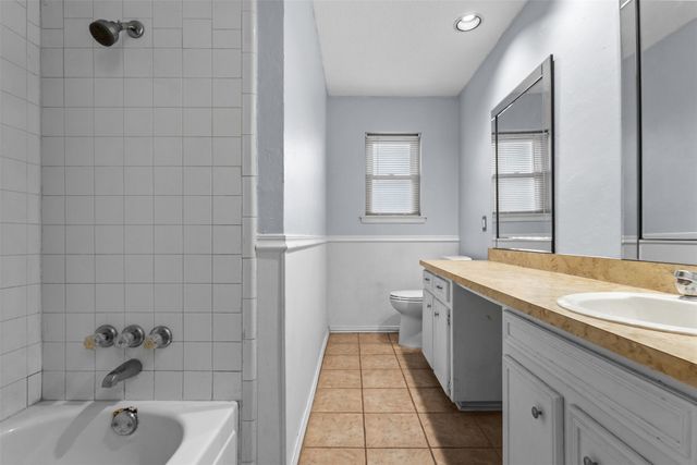 5501 Wood View Street, North Richland Hills, TX 76180