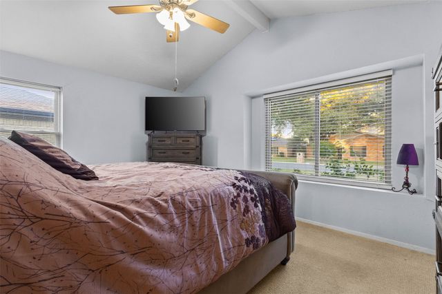 5501 Wood View Street, North Richland Hills, TX 76180