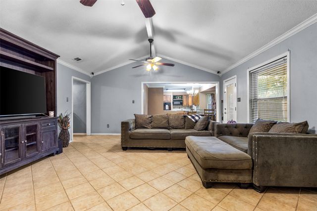 5501 Wood View Street, North Richland Hills, TX 76180