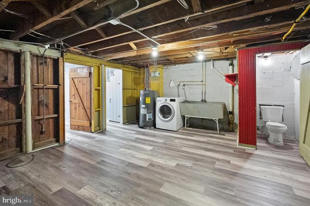 1211 E 35TH ST, Baltimore, MD 21218