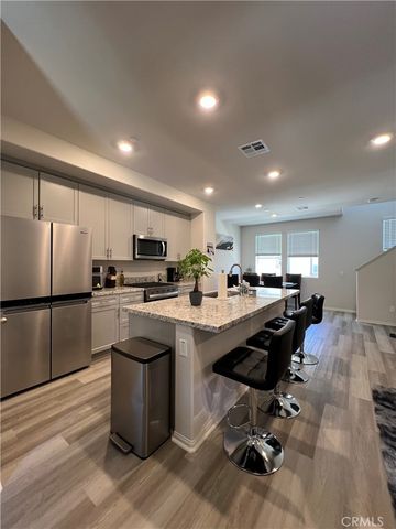 40463 Melrose Drive, Temecula, CA 92591