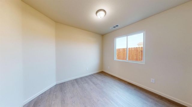 5555 Landon Ln, Riverbank, CA 95367