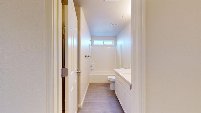 5555 Landon Ln, Riverbank, CA 95367