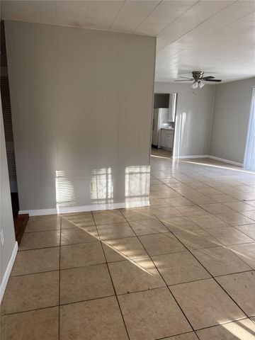 705 Smokey River Bend, Conroe, TX 77316