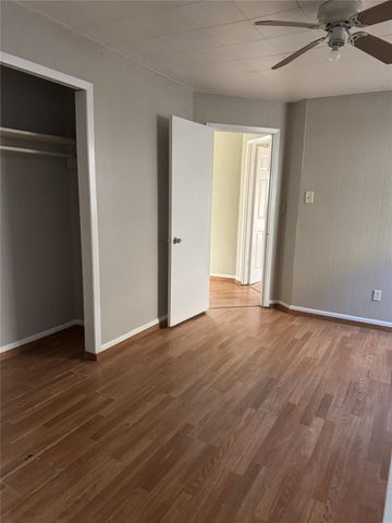 705 Smokey River Bend, Conroe, TX 77316