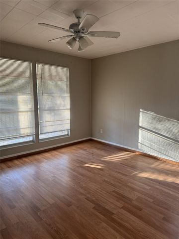 705 Smokey River Bend, Conroe, TX 77316