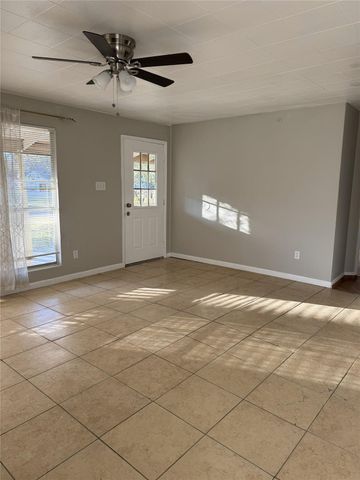 705 Smokey River Bend, Conroe, TX 77316