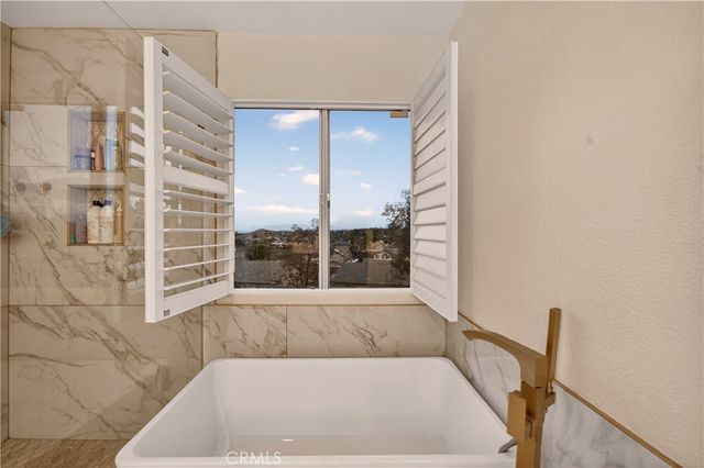 17388 Hawkwood, Riverside, CA 92503