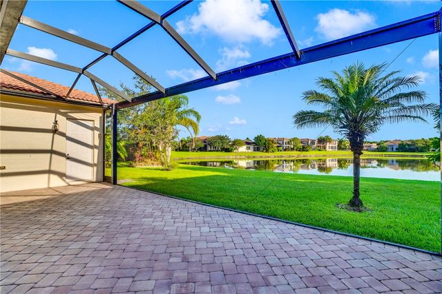 1940 Newmark Circle SW, Vero Beach, FL 32968