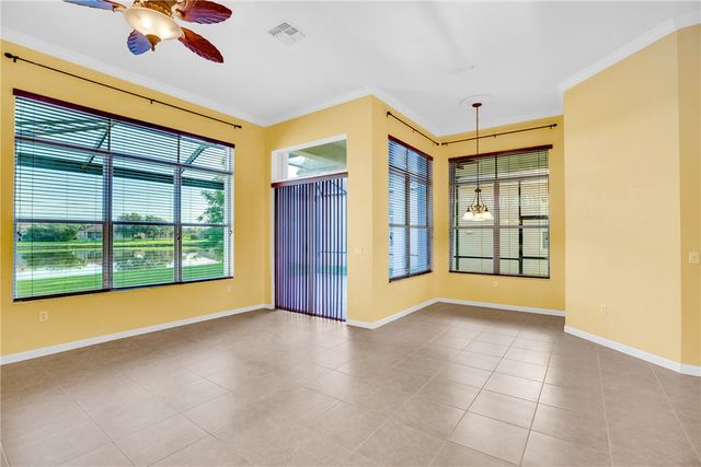 1940 Newmark Circle SW, Vero Beach, FL 32968