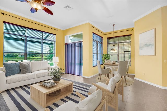 1940 Newmark Circle SW, Vero Beach, FL 32968