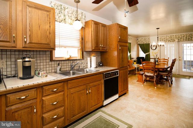 55 TAYLOR AVE, Milmay, NJ 08340