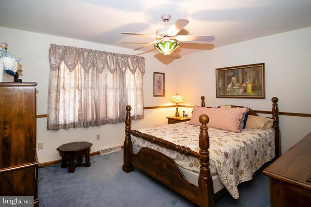 55 TAYLOR AVE, Milmay, NJ 08340