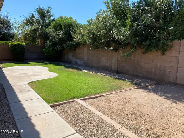232 W Hawk Way, Chandler, AZ 85286