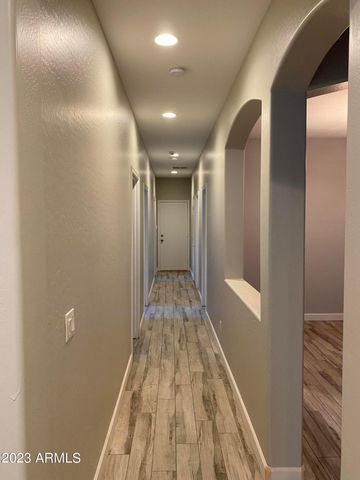 232 W Hawk Way, Chandler, AZ 85286