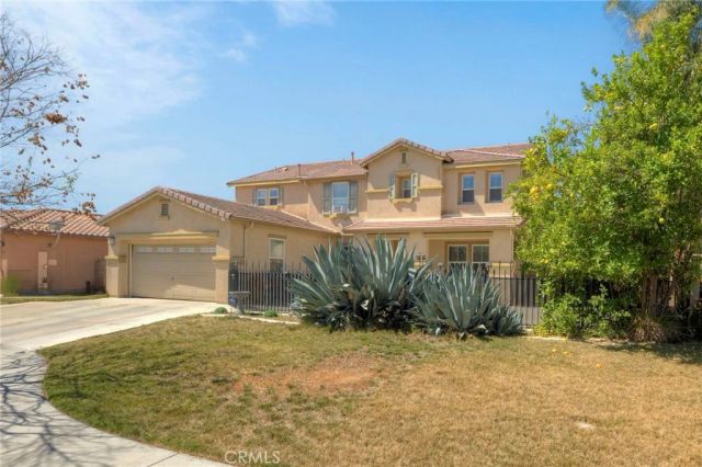 977 Saltbush, Hemet, CA 92545