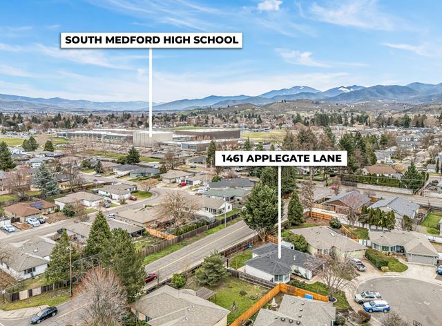 1461 Applegate Lane, Medford, OR 97501