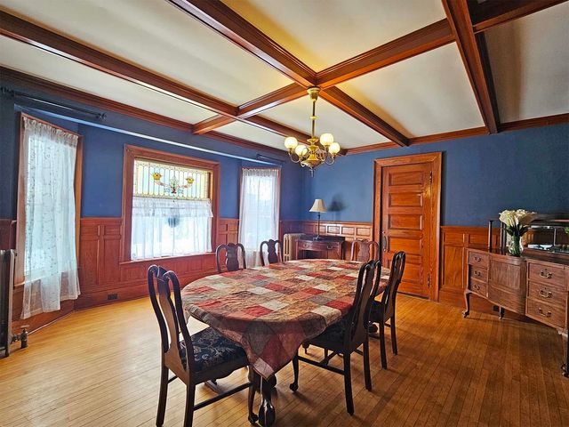 527 main Street, Enosburg, VT 05450