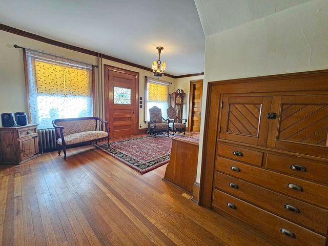 527 main Street, Enosburg, VT 05450