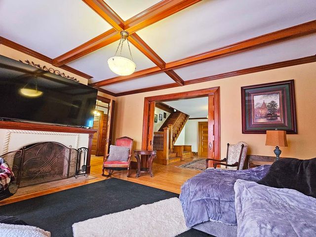 527 main Street, Enosburg, VT 05450